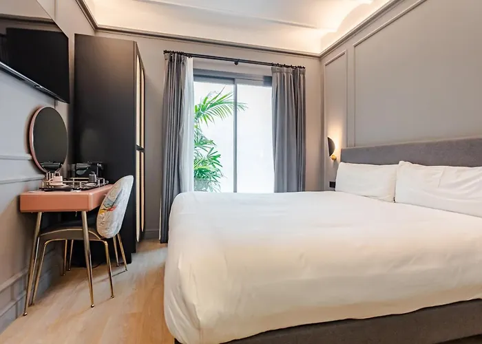 Reina 107 Boutique 발렌시아